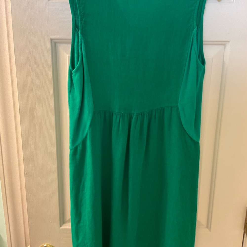 Women’s Sleeveless Linen Italian Green Dress - Picture 3 of 5